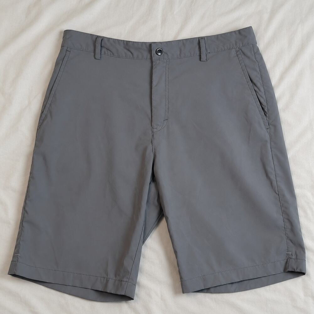 Calvin Klein Men’s 30 Gray Performance Golf Style Shorts